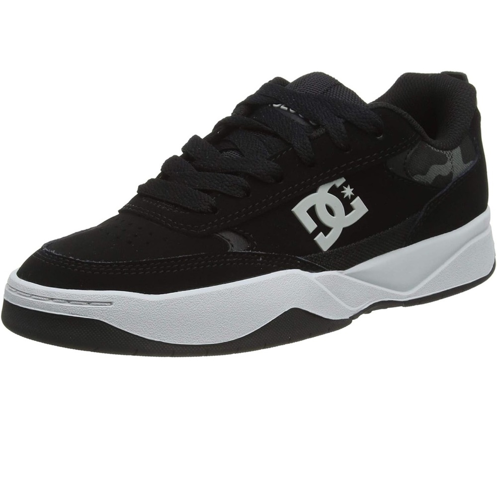 DC shoes men’s low top Penza black gray camo sneakers size 12 like new! EUC!